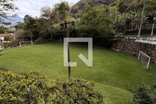 Kitnet/Studio para alugar com 1 quarto, 18m² em Cascata do Imbuí, Petrópolis