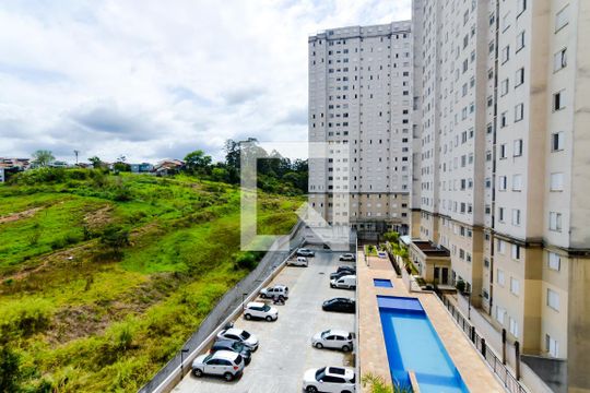 Vista da Sala de apartamento à venda com 2 quartos, 42m² em Jardim Gracinda, Guarulhos