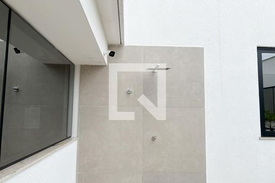 Área comum - Piscina de kitnet/studio para alugar com 1 quarto, 25m² em Cascatinha, Juiz de Fora