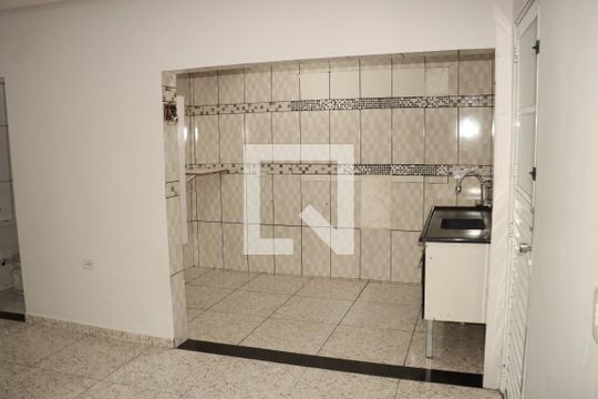 Casa para alugar com 2 quartos, 70m² em Jardim Sao Francisco, São Paulo