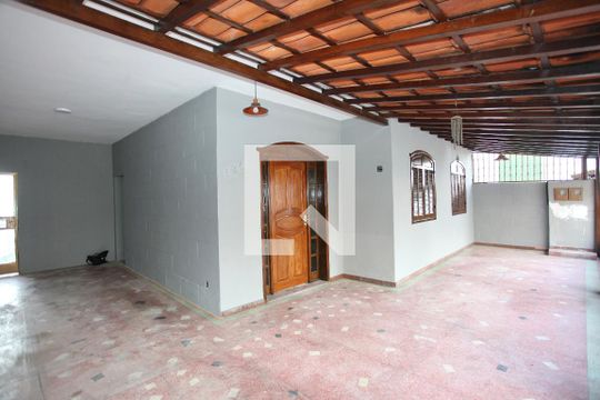 Varanda de casa para alugar com 3 quartos, 120m² em Eldorado, Contagem