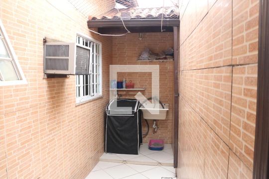 Casa para alugar com 2 quartos, 91m² em Luz, Nova Iguaçu