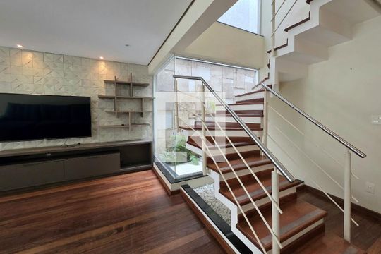 Sala de casa à venda com 3 quartos, 193m² em Jardim Bela Vista, Santo André