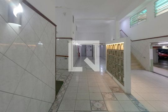Área Comum - Hall de Entrada de apartamento para alugar com 2 quartos, 50m² em Aparecida, Santos