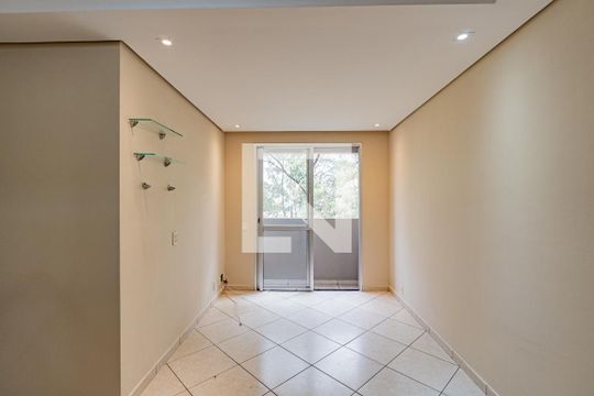 Sala de apartamento para alugar com 3 quartos, 63m² em Sacomã, São Paulo
