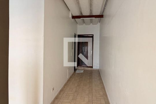 Corredor  de casa à venda com 3 quartos, 120m² em Vila Israel, São Bernardo do Campo