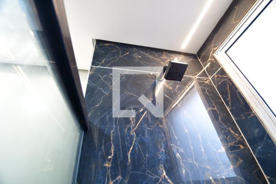 Banheiro de apartamento à venda com 2 quartos, 56m² em Loteamento Remanso Campineiro, Hortolândia