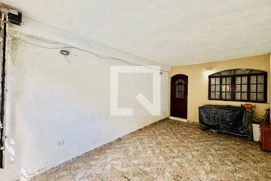 Garagem de casa para alugar com 2 quartos, 80m² em Vila Curuçá Velha, São Paulo