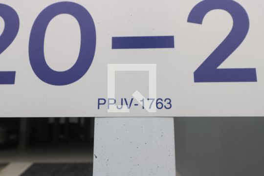 Placa instalada em 23/10/2026 com o código PPJV-1763 de apartamento à venda com 2 quartos, 51m² em Jardim do Estádio, Santo André