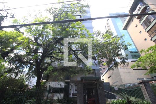 Fachada de apartamento para alugar com 3 quartos, 127m² em Petrópolis, Porto Alegre