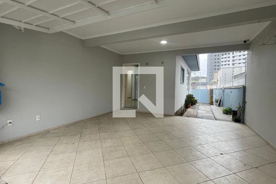 Garagem de casa para alugar com 3 quartos, 182m² em Pedra Branca, Palhoça