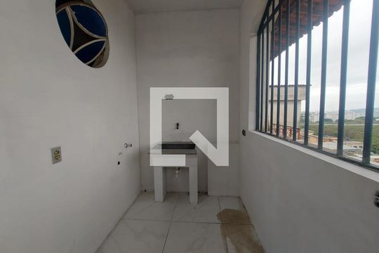 Área de Serviço de casa para alugar com 3 quartos, 120m² em Califórnia, Belo Horizonte