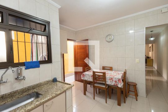Cozinha de casa à venda com 2 quartos, 140m² em Vila Sabrina, São Paulo