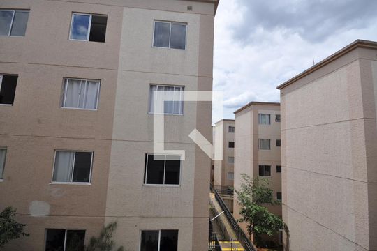 Vista do Quarto 1 de apartamento para alugar com 2 quartos, 38m² em Jardim Recanto Verde, São Paulo