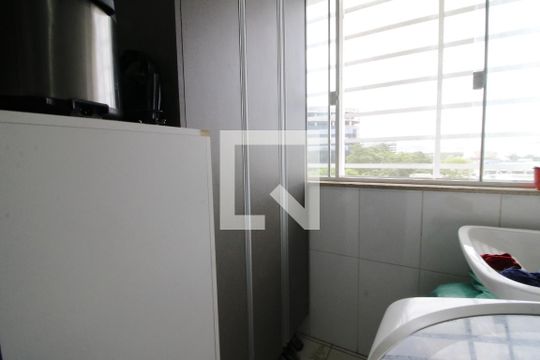 Área de Serviço de apartamento para alugar com 3 quartos, 98m² em Barra da Tijuca, Rio de Janeiro
