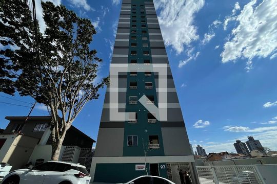 Fachada de casa para alugar com 1 quarto, 25m² em Vila Granada, São Paulo