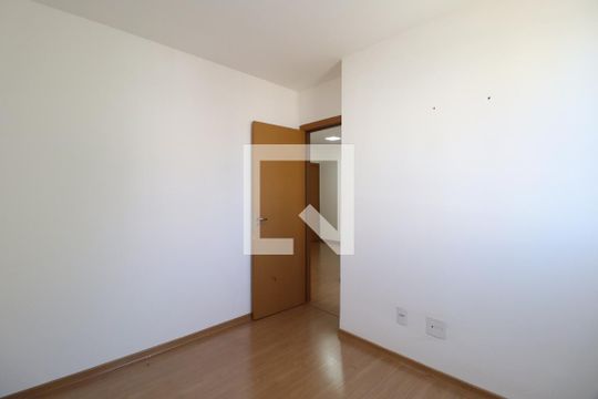 Quarto 2 de apartamento para alugar com 2 quartos, 50m² em Jardim Patricia, Uberlândia