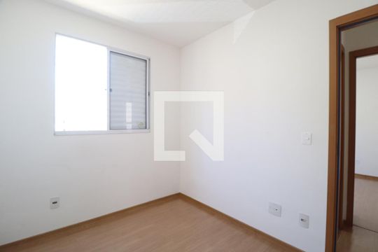 Quarto 1 de apartamento para alugar com 2 quartos, 50m² em Jardim Patricia, Uberlândia