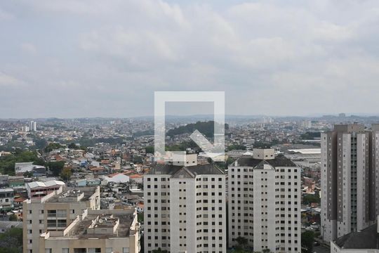 Vista do Quarto 1 de apartamento à venda com 2 quartos, 57m² em Jardim Henriqueta, Taboão da Serra