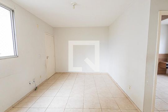 Sala de apartamento para alugar com 2 quartos, 44m² em Itatiaia, Belo Horizonte