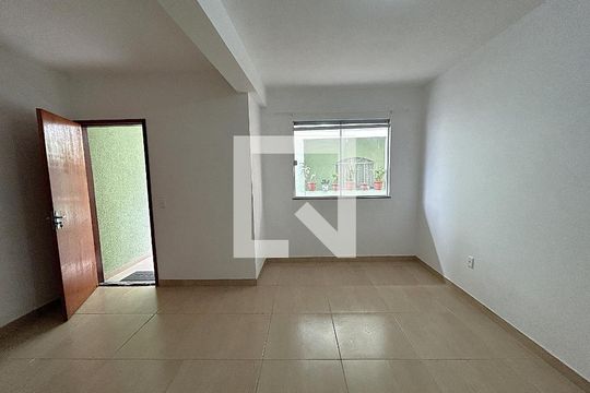 Casa para alugar com 2 quartos, 62m² em Osvaldo Cruz, Rio de Janeiro