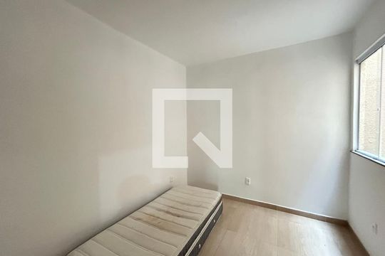 Casa para alugar com 2 quartos, 62m² em Osvaldo Cruz, Rio de Janeiro