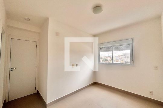 Suíte 1 de apartamento para alugar com 2 quartos, 60m² em Vila Osasco, Osasco