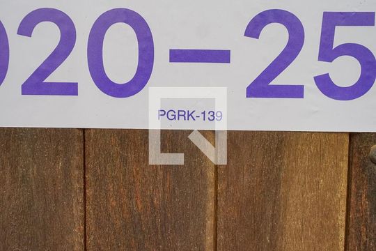 Placa de casa para alugar com 2 quartos, 75m² em Recanto de Itaipuaçu, Maricá
