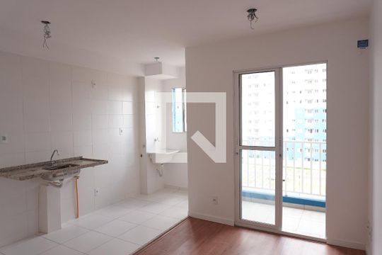 Sala/Cozinha de apartamento para alugar com 2 quartos, 42m² em Parque Fehr, São Carlos