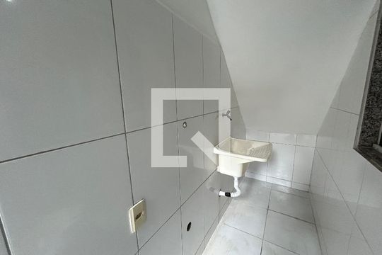 Área de Serviço de casa para alugar com 1 quarto, 45m² em Bento Ribeiro, Rio de Janeiro