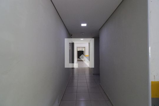 Hall de entrada de apartamento para alugar com 2 quartos, 42m² em Usina Piratininga, São Paulo