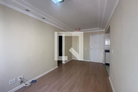 Sala de apartamento para alugar com 2 quartos, 53m² em Vila Iracema, Barueri