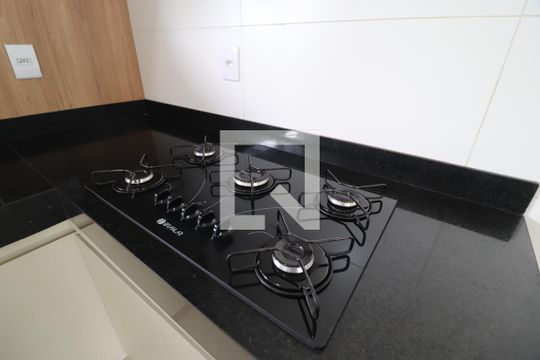 Cozinha de apartamento para alugar com 3 quartos, 89m² em Santa Mônica, Uberlândia