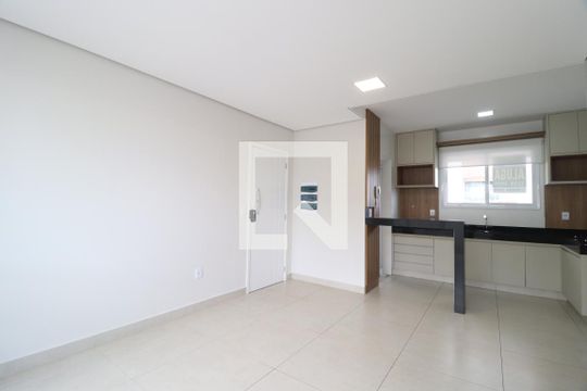 Sala de apartamento para alugar com 3 quartos, 89m² em Santa Mônica, Uberlândia