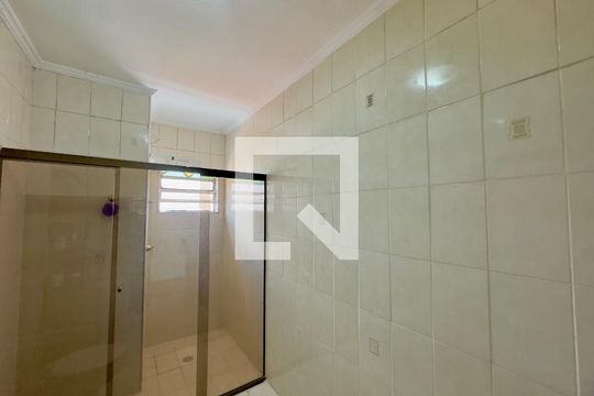 Banheiro 4 de casa para alugar com 4 quartos, 171m² em Jardim Santa Mena, Guarulhos