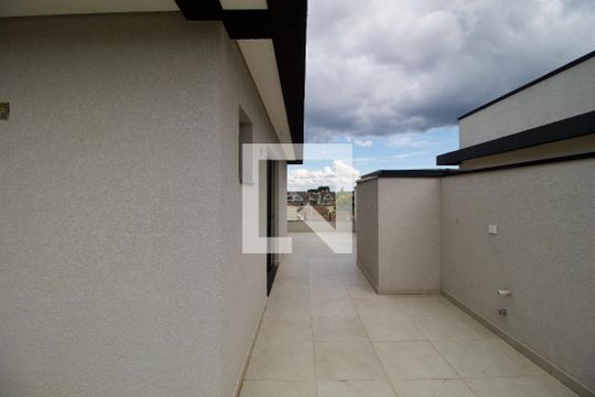 Casa para alugar com 4 quartos, 140m² em Cajuru, Curitiba