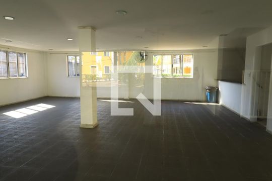 Apartamento para alugar com 2 quartos, 60m² em Novo Horizonte, Salvador