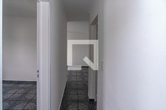 Corredor de apartamento para alugar com 2 quartos, 55m² em Jardim Santa Cruz (sacoma), São Paulo