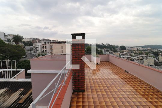 Terraço de casa para alugar com 10 quartos, 747m² em Jardim Guanabara, Rio de Janeiro