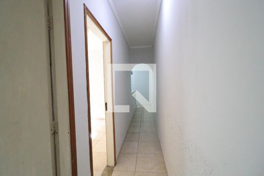 Corredor de casa para alugar com 1 quarto, 30m² em Jardim Satelite, São Paulo