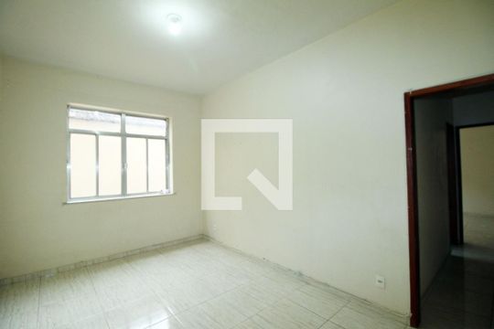 Sala de apartamento para alugar com 2 quartos, 70m² em Olaria, Rio de Janeiro