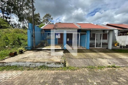 Placa instalada em 16/10/2026 com o código UKCH-136 de casa para alugar com 2 quartos, 565m² em Duque de Caxias, Sapucaia do Sul