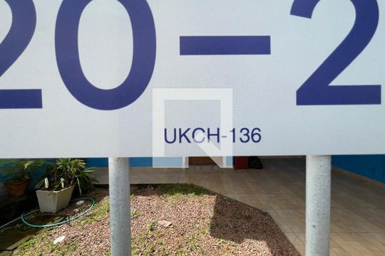 Placa instalada em 16/10/2026 com o código UKCH-136 de casa para alugar com 2 quartos, 565m² em Duque de Caxias, Sapucaia do Sul