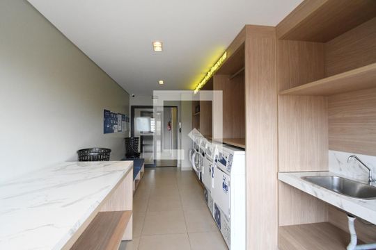 Área comum - Lavanderia de kitnet/studio à venda com 1 quarto, 25m² em Centro, Curitiba
