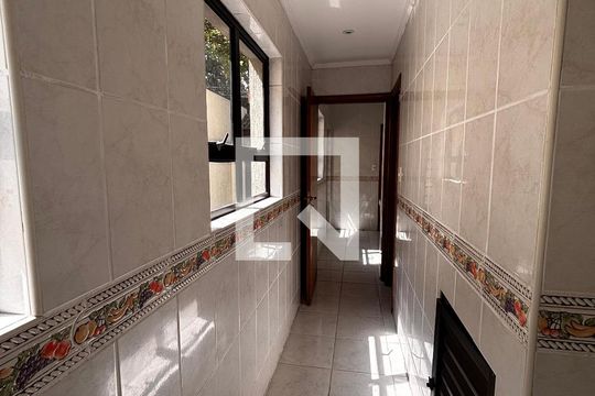 Corredor área de serviço  de casa de condomínio para alugar com 5 quartos, 600m² em Jardim Paulista, Barueri