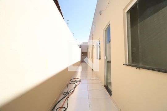 Área de Serviço de casa para alugar com 3 quartos, 85m² em Santa Rosa, Uberlândia