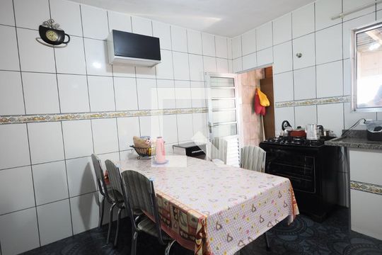Cozinha de casa à venda com 4 quartos, 172m² em Jardim Munhoz Junior, Osasco