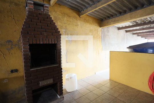 Churrasqueira de casa à venda com 4 quartos, 172m² em Jardim Munhoz Junior, Osasco