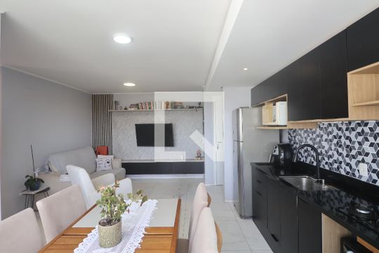 Apartamento para alugar com 2 quartos, 55m² em Fátima, Canoas