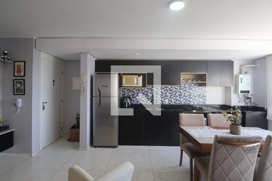 Apartamento para alugar com 2 quartos, 55m² em Fátima, Canoas